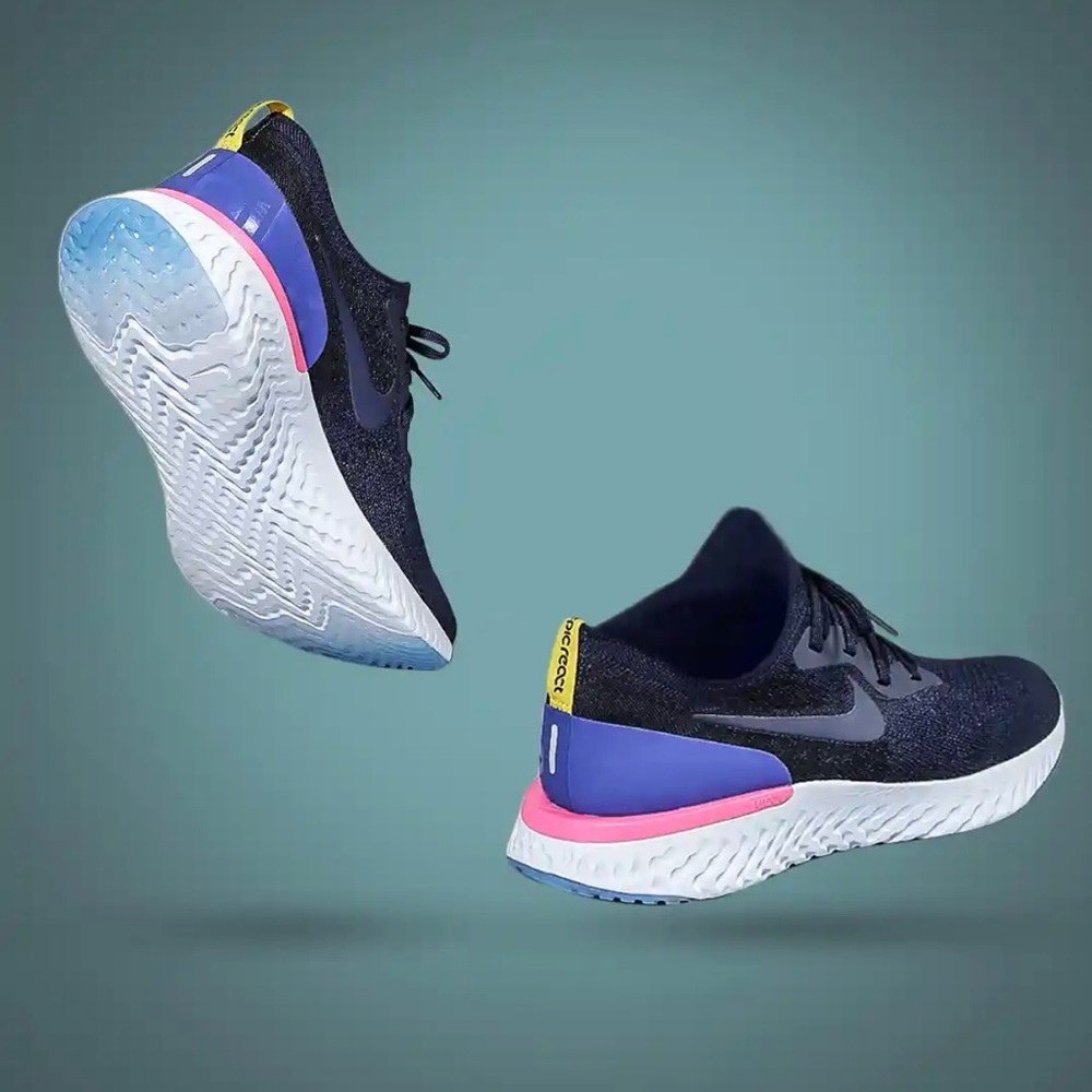 Nike Epic React Flyknit Running Shoes Size 4.5Y